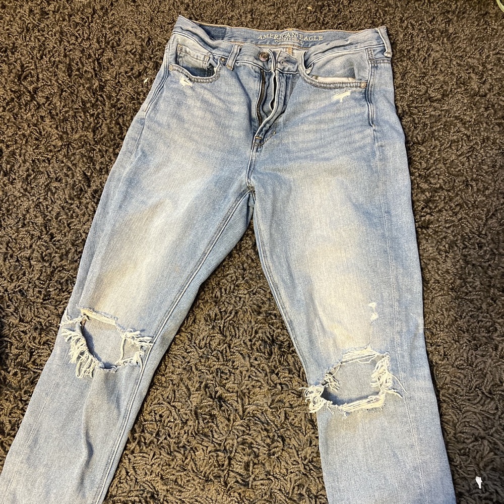American Eagle mom jeans